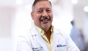 Dr. Rodríguez, el especialista con más bajas tasas de mortalidad en cirugía de corazón en la isla