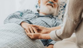 Cuidados paliativos en el final de la vida: cuando “no interesa cuánto, sino cómo”