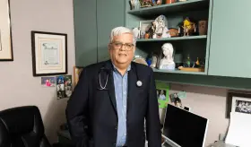 "El 95 % de los pacientes con leucemia linfocítica crónica tienen más de 50 años", explica el Dr. Hunter