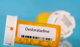 ¿Qué es y cómo funciona la desloratadina? Lo que debe saber sobre el famoso antihistamínico para alergias