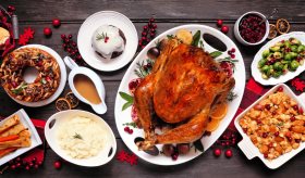 Salmonelosis y cómo prevenir infecciones por salmonella en alimentos de cenas para Navidad o Año Nuevo
