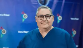 "Respiración sibilante o el pecho apretado podrían ser síntomas alarmantes de asma en niños": Neumólogo