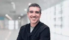 "Haber sido diagnosticado con esta condición, hizo que cambiara el curso de lo que yo quería como médico"