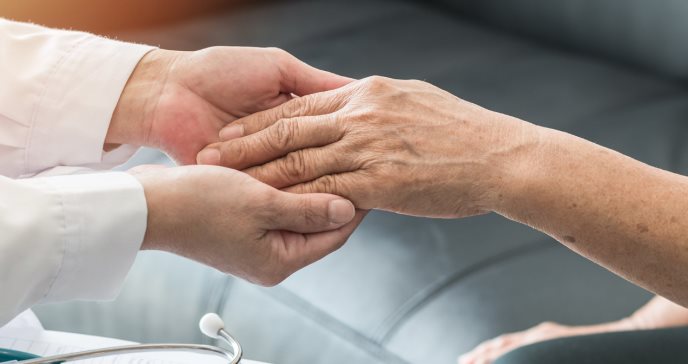 Desarrollan implante cerebral manejado mediante IA para el control de los síntomas del párkinson