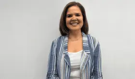 Alimentación anti-inflamatoria e hidratación, necesarios para el manejo de dermatitis atópica