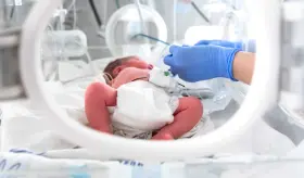 Demuestran niveles indetectables de VIH en 5 menores que recibieron terapia antirretroviral intermitente