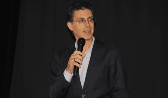 ¿Qué relación existe entre el párkinson y otras enfermedades neurodegenerativas como la demencia?