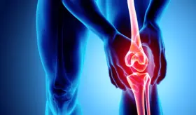 La osteoartritis de rodilla acelera el envejecimiento cerebral, según un estudio