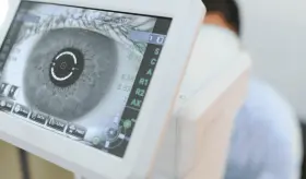 Gotas con nanopartículas y adalimumab mejorarían función retiniana en retinosis pigmentaria