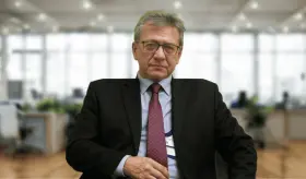 Tumores hipofisarios pueden presentarse con p&eacute;rdida de visi&oacute;n, dolor de cabeza y descontrol hormonal