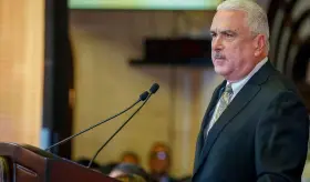 Senado aprueba crear ley de acompañamiento para pacientes de diálisis en Puerto Rico