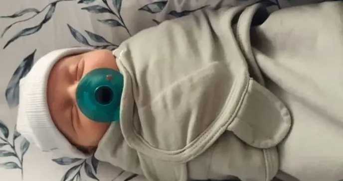 Récord científico. Nace bebé a partir de un embrión congelado durante casi 31 años Récord científico. Nace bebé a partir de un embrión congelado durante casi 31 años