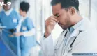 Más de la mitad de los médicos presentaría síntomas de burnout: agotamiento profesional en altos niveles