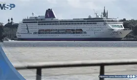 1.700 personas confinadas en un crucero en Burdeos tras brote de gastroenteritis y muerte de un pasajero